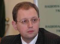 «Все братушки полегли и с патронами напряжно». Примерно так Яценюк описывает участь оппозиции в возне под Киевсоветом